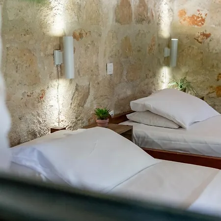 Apartment οrama - 5 Stone View Close To The Castle At Bohali Hill *